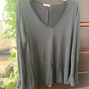 JODIFL Black V-Neck Long Sleeve Blouse